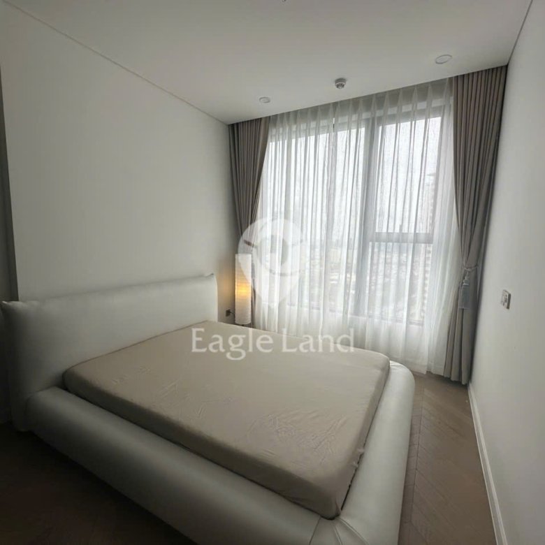Lumiere Riverside / 3BR / $1,900