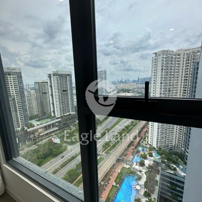 Lumiere Riverside / 3BR / $1,900