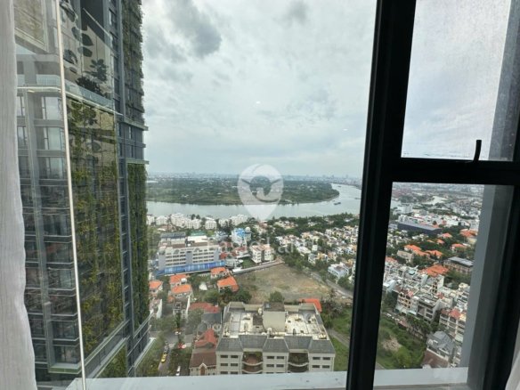 Lumiere Riverside / 3BR / $1,900