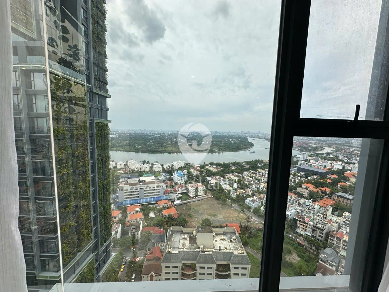 Lumiere Riverside / 3BR / $1,900