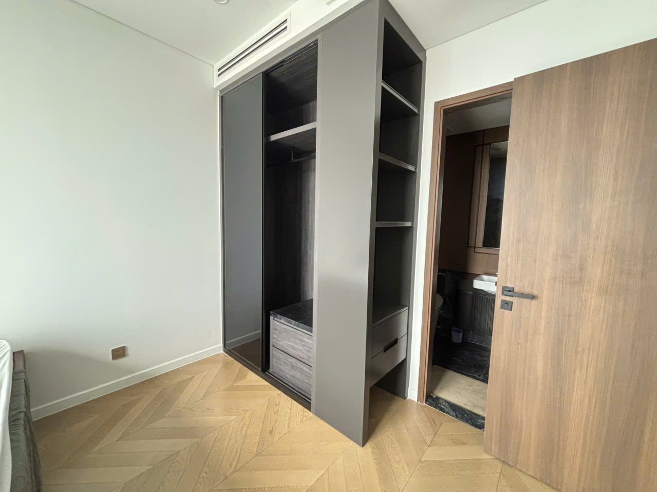 Lumiere Riverside / 2BR / $1,370