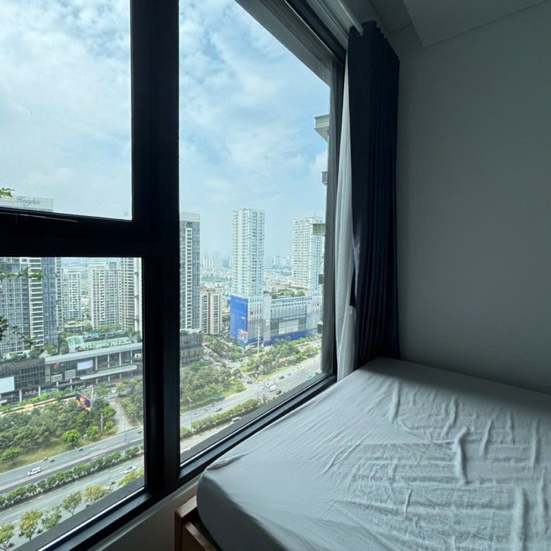 Lumiere Riverside / 2BR / $1,370