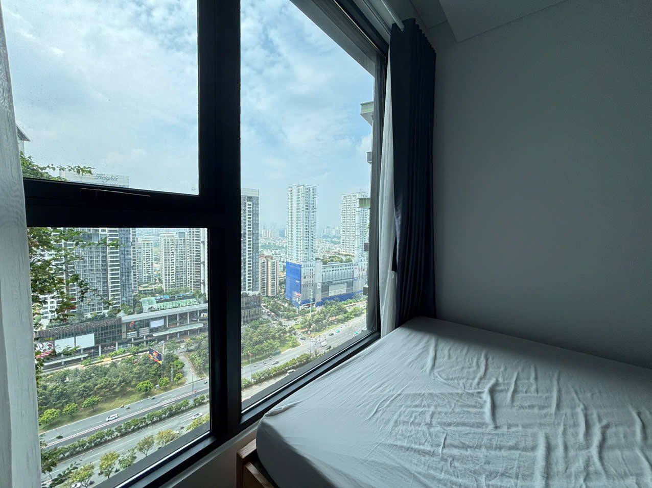 Lumiere Riverside / 2BR / $1,370
