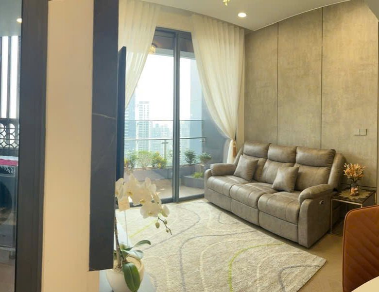 Lumiere Riverside / 2BR / $1,440