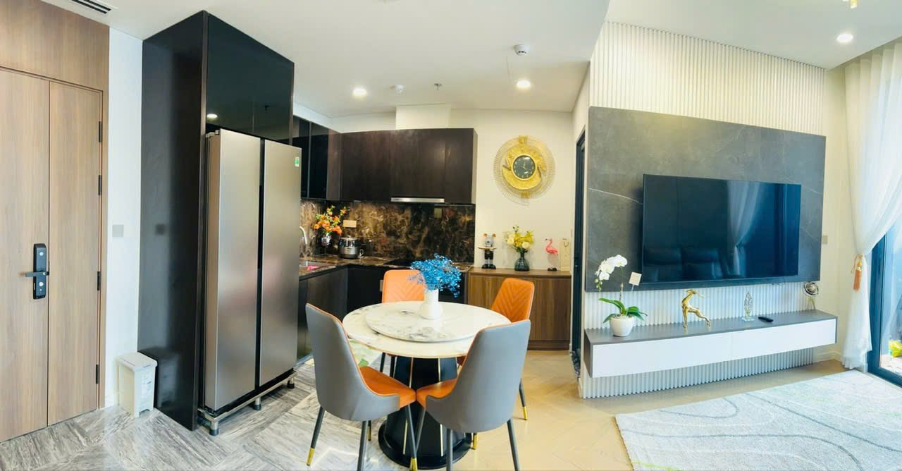 Lumiere Riverside / 2BR / $1,440
