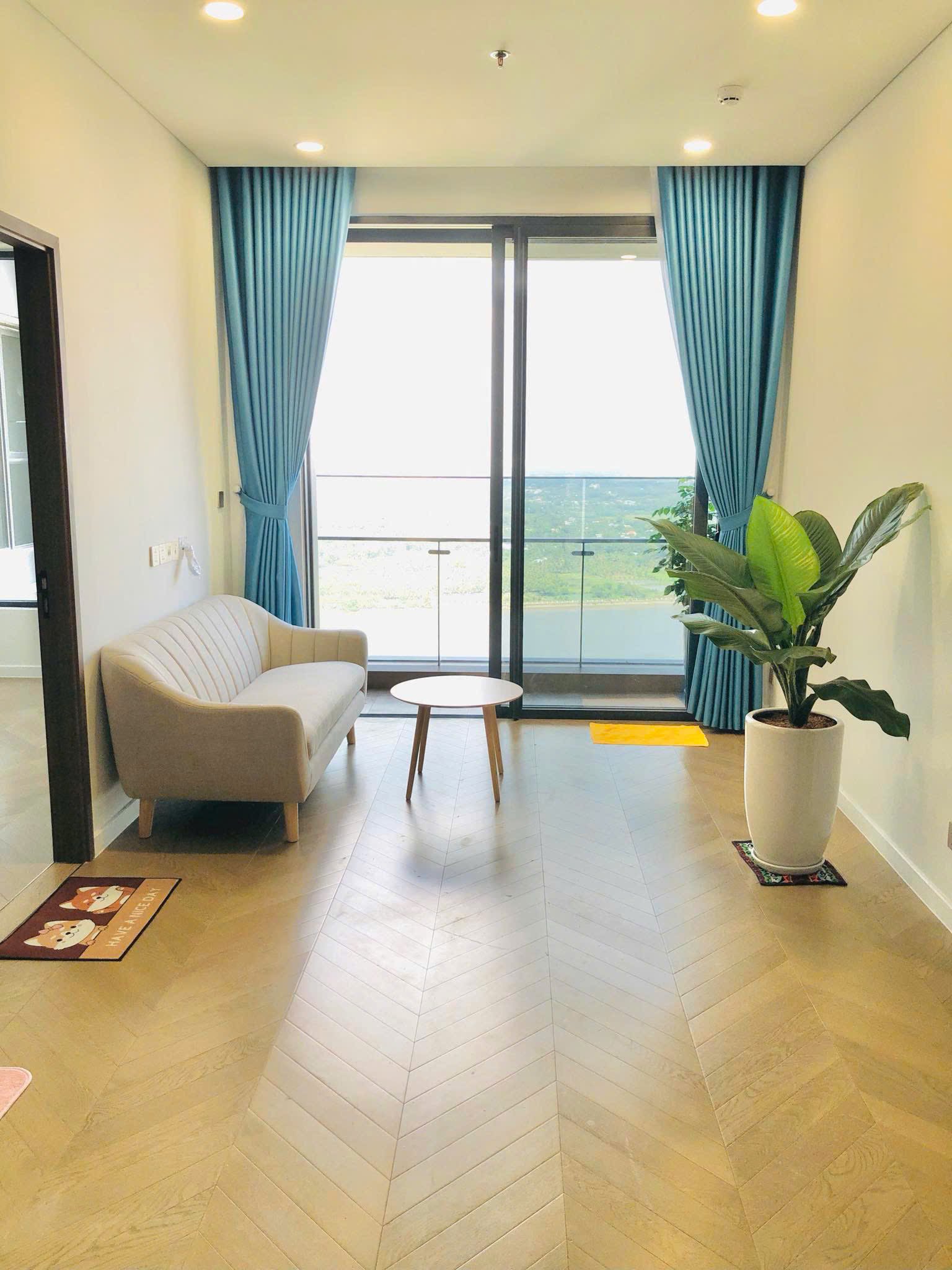z7839175535621_c04d4d239a398dcc6243f19c5ce8a53e Lumiere Riverside / 1BR / $1,140