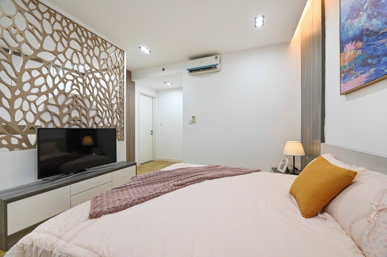 z7839180053302_aefff47d7c28bfd473cbeba275be5352 Masteri Thao Đien / Duplex 3BR / $2,200
