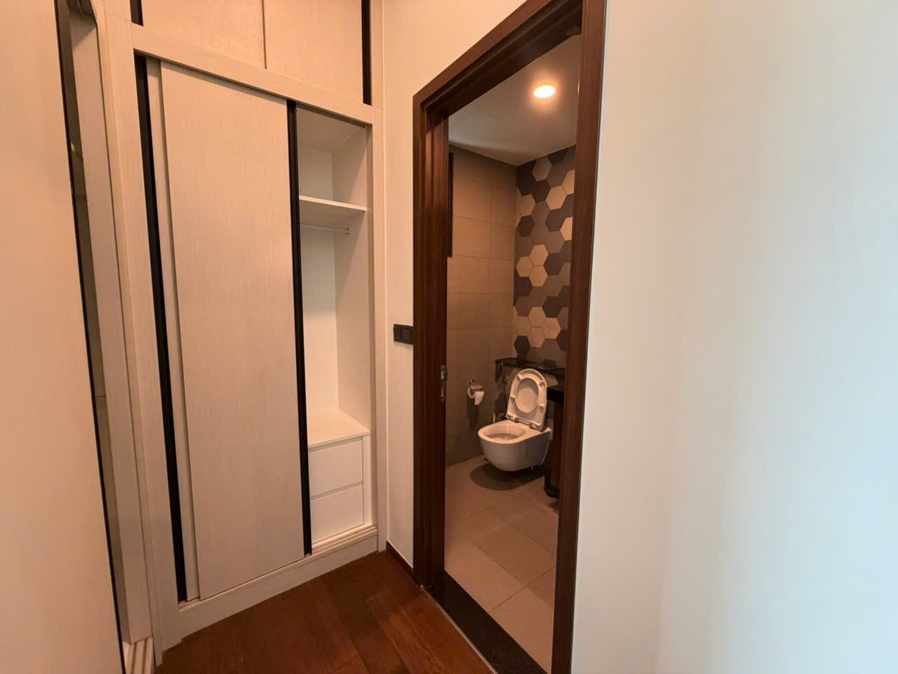D’edge Thao Đien / 2BR / $1,600