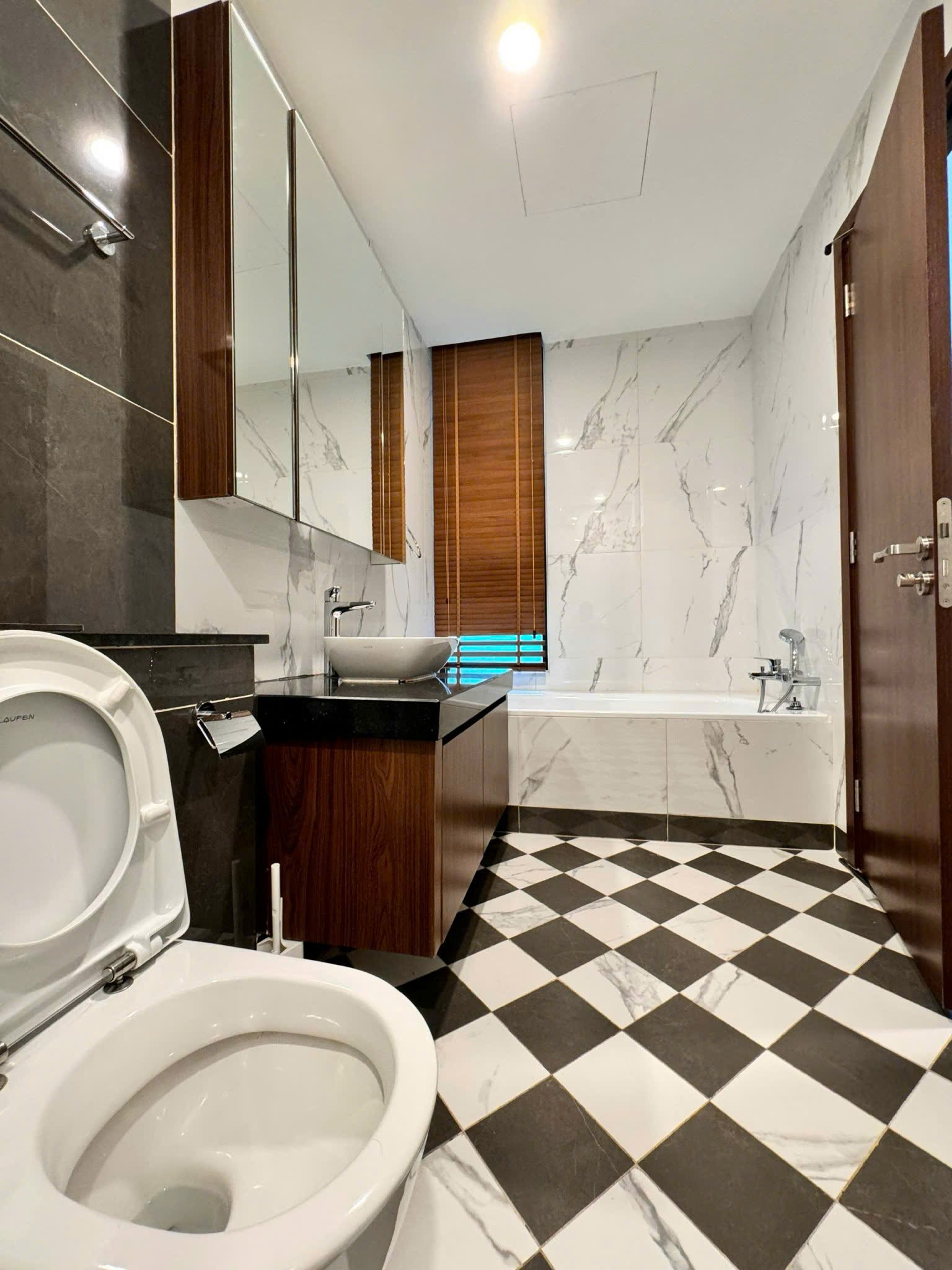 D’edge Thao Đien / 3BR / $3,040