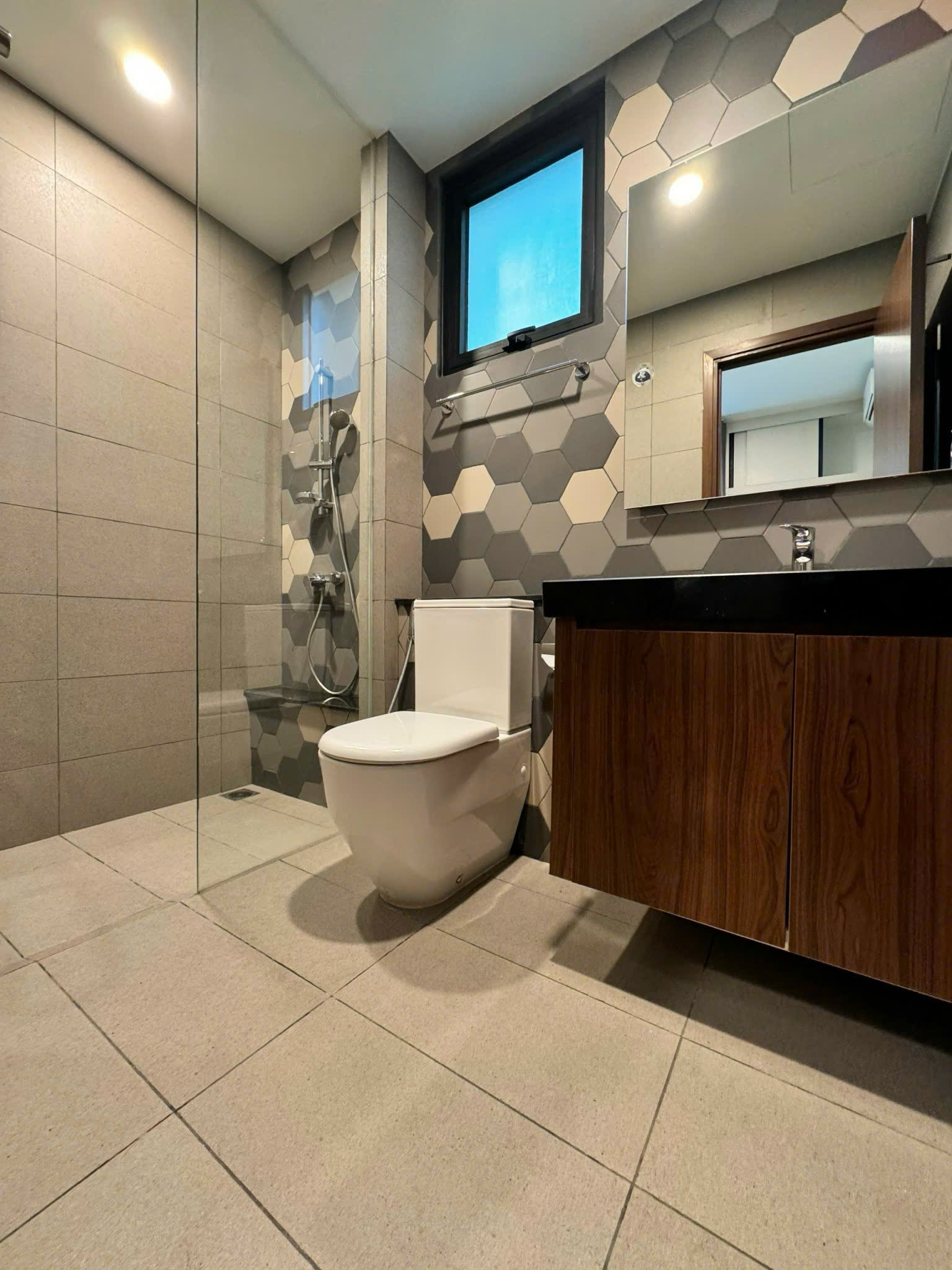 D’edge Thao Đien / 3BR / $3,040