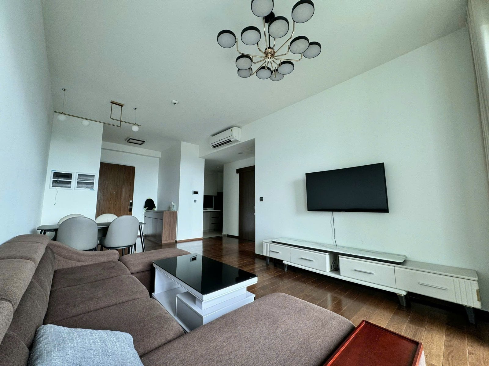D’edge Thao Đien / 1BR / $1,025