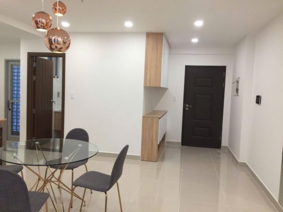Scenic Valley 1 / 2BR / $915