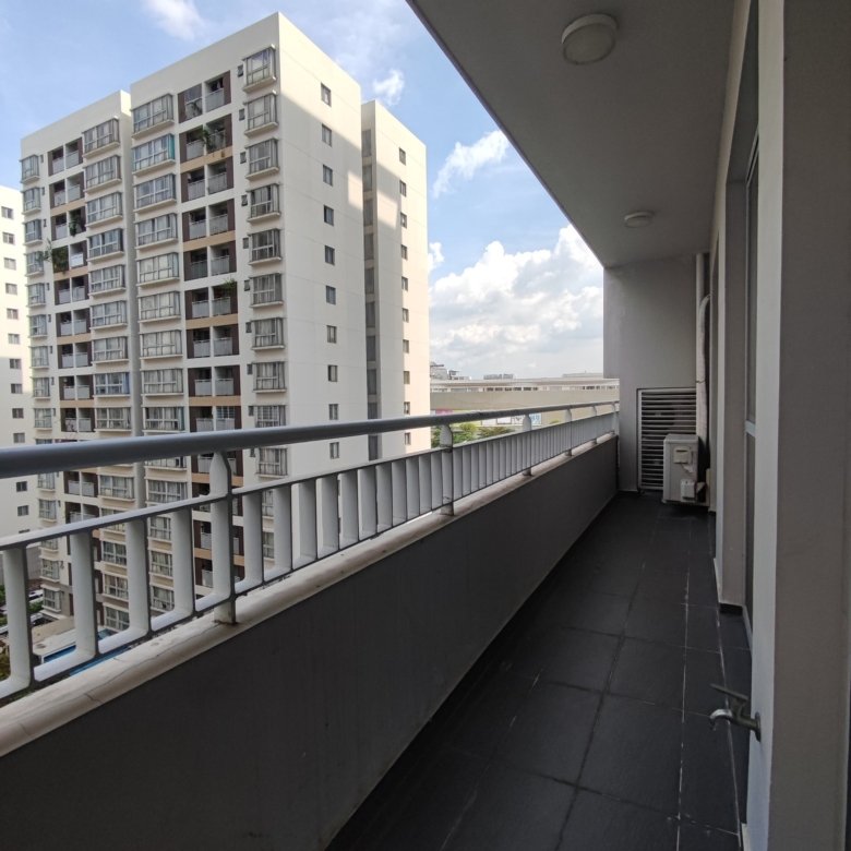 Scenic Valley 1 / 3BR / $1,140