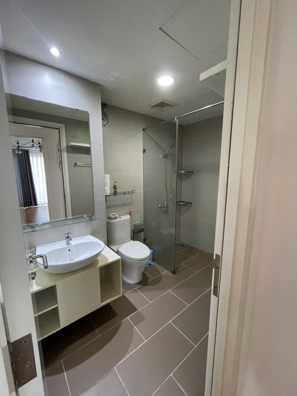 z7865958096981_6dc5998d708cc0591b32b35d4650ca4e Masteri Thao Đien / 4BR / $2,500