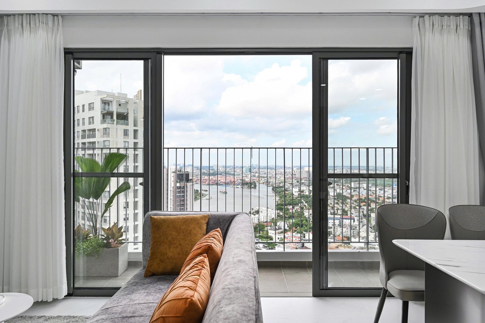 Masteri Thao Đien / 3BR / $2,100