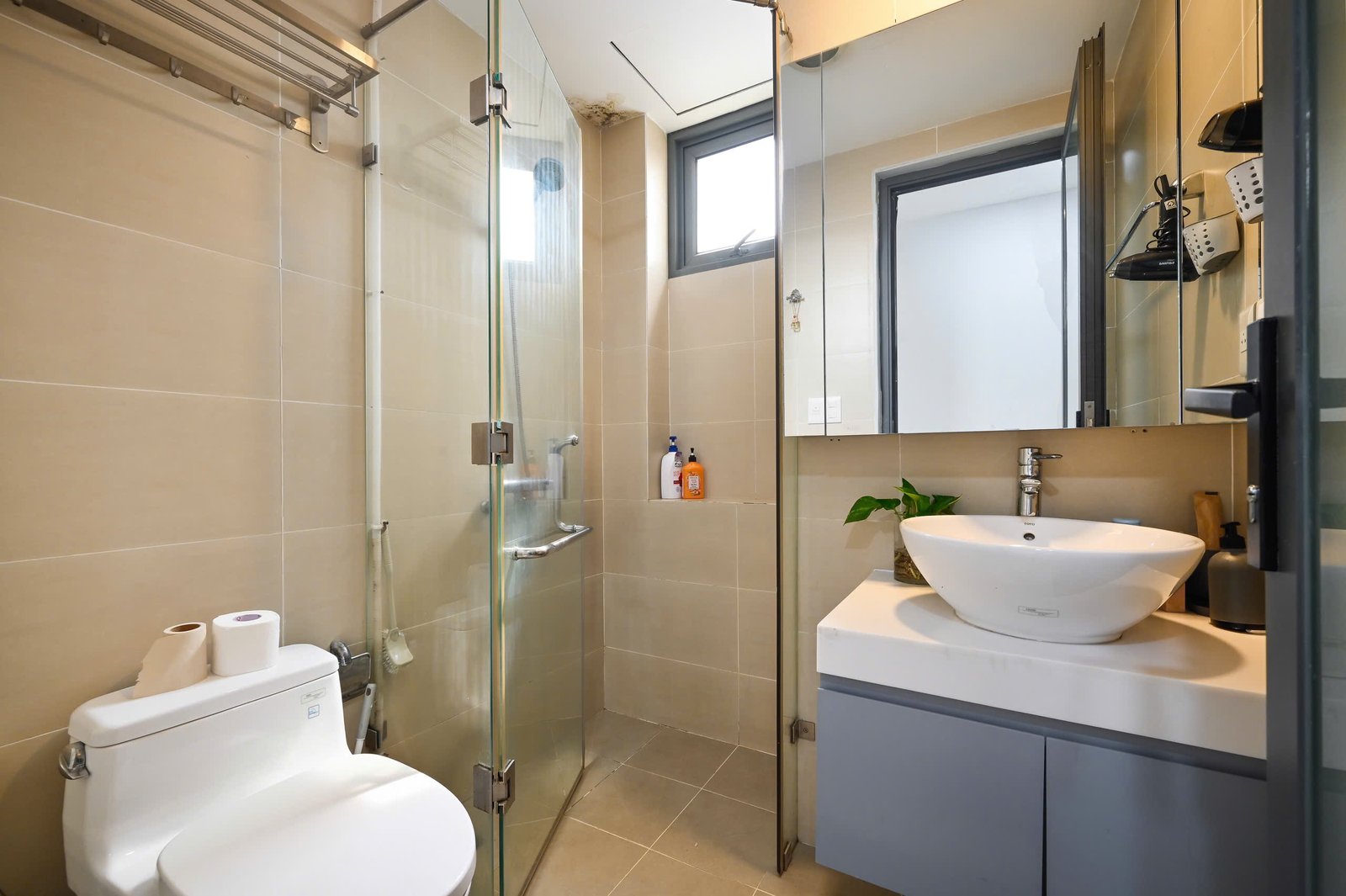 z7865982165395_fec55a9543f7e651ec2beb1ea5ce92c7 Masteri Thao Đien / 3BR / $1,450