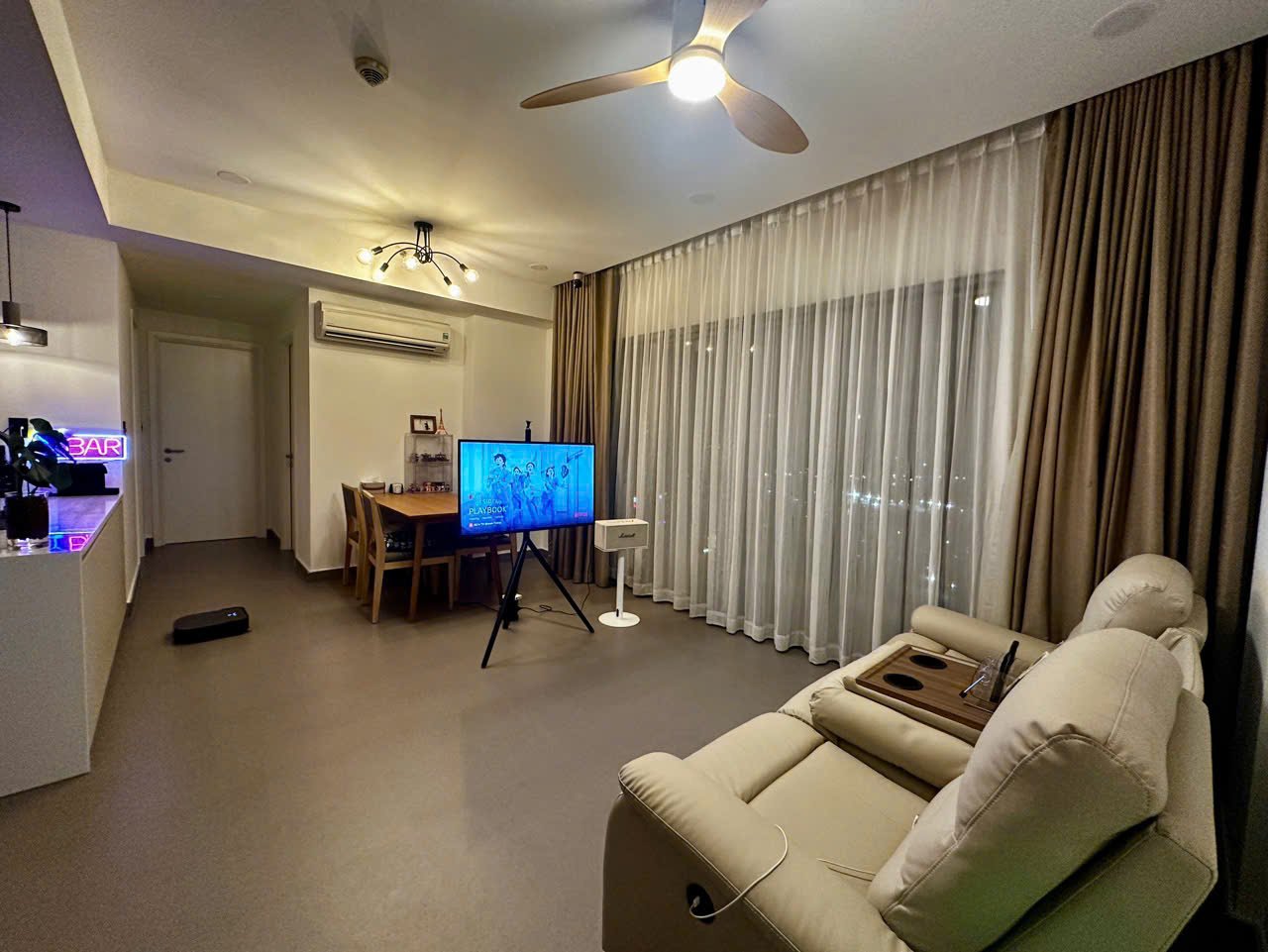 z7865999468584_b46eb9eba673745d2172375e47d589f2 Masteri Thao Đien / 2BR / $985