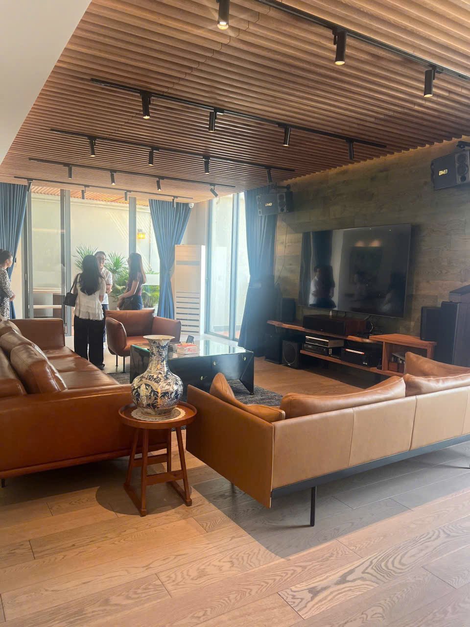 z7866157081241_560b87b8ac0be32c9c3a7b3e725a29a0 Masteri Thao Đien / PENTHOUSE DUPLEX 4BR / $5,300